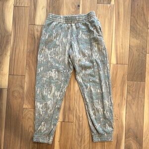 COPY - Viral Tribe Kelley BUTTER JOGGERS in Mossy Oak